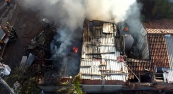 Casa de catador de recicláveis fica destruída após incêndio em Goiânia